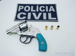 Polícia Civil apreende revólver em bar na sede distrital de Tauá